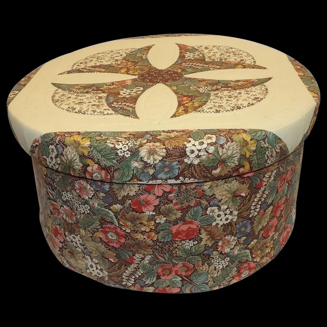 Folk Art Wood Round Storage Box: Antique or vintage hand-crafted wooden round storage box. Features a snug lid and natural wood grain finish with a warm patina. Item ID: ls008805. Shipping:Domestic: Flat-rate of $40.00 to anywhere