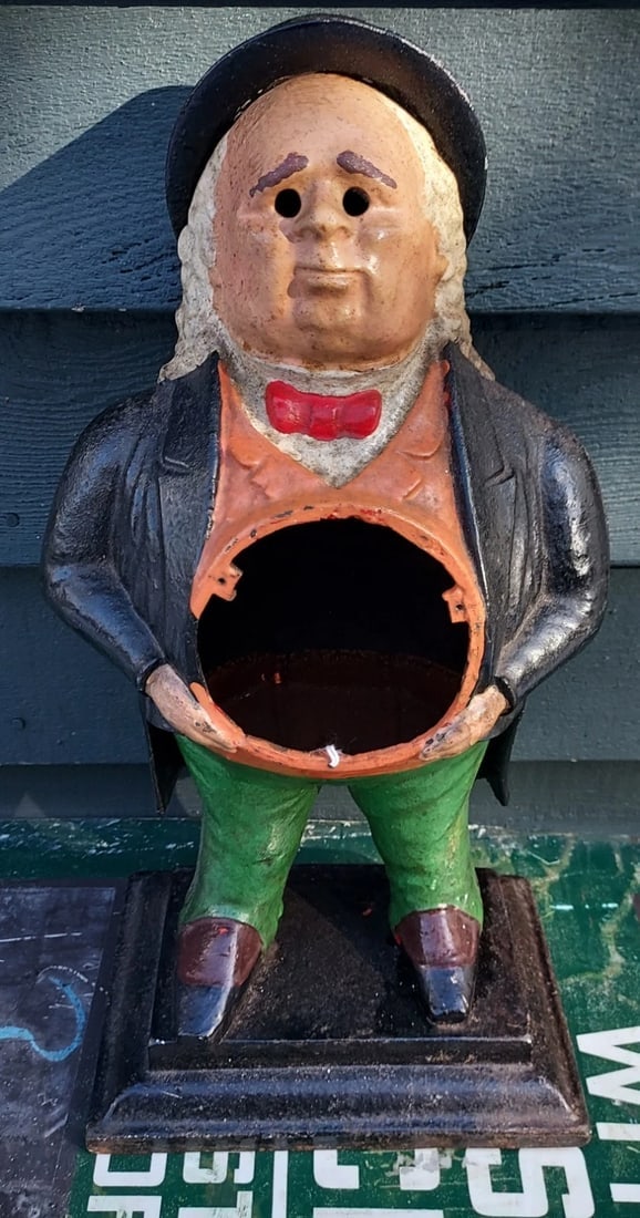 Antique Cast Iron Figural Clock Case John Bull blinking eye: Greta looking piece. Made by Bradley and hubbbard. 17" tall base is 6 x 8". Might be repainted . WILL double box. Shipping costs include insurance. Shipping:Domestic: Flat-rate of $45.00 to anywhere