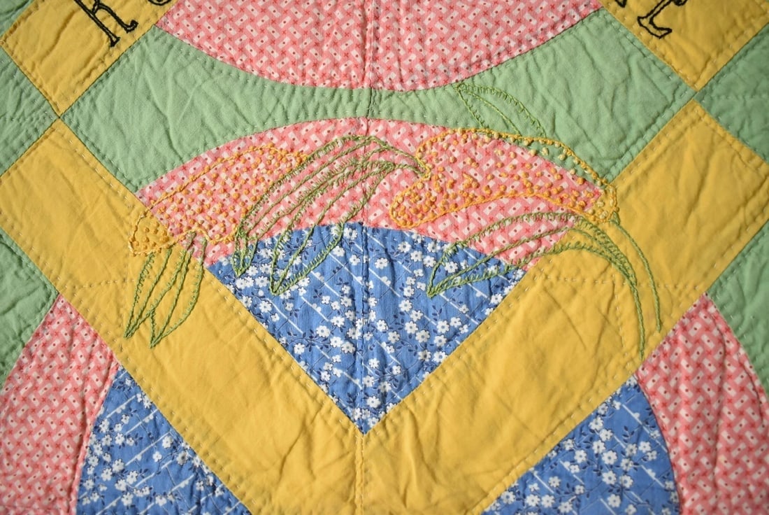 30's Art Deco Quilt dated "1936" - 4