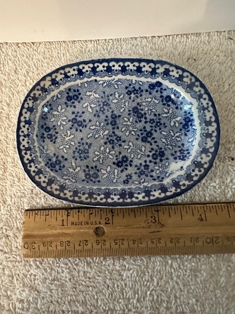 5 Nesting or Miniature/Kid’s Staffordshire Trays: A nest of 5 miniature or child’s Staffordshire oval trays. The trays all have an overall blue and white “floral” sheet pattern, which I have not been able to identify by name. There