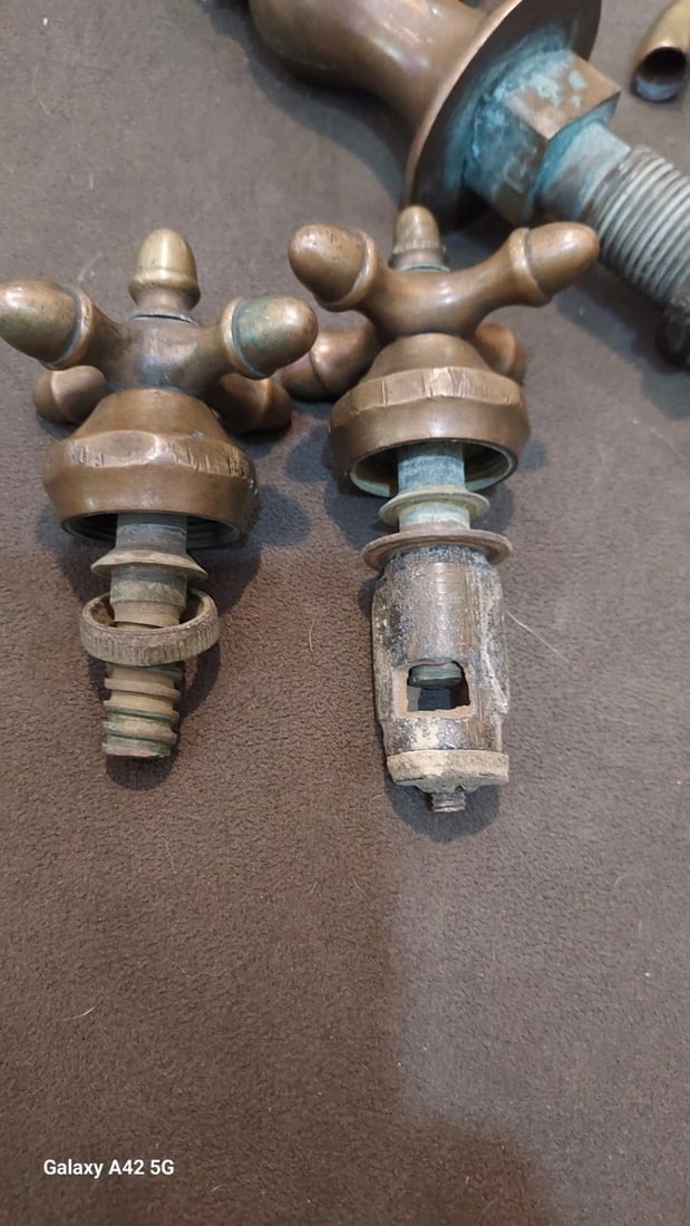 Antique hardware Brass Bathroom Faucet Mansfield Pittsburgh Acorns - 5