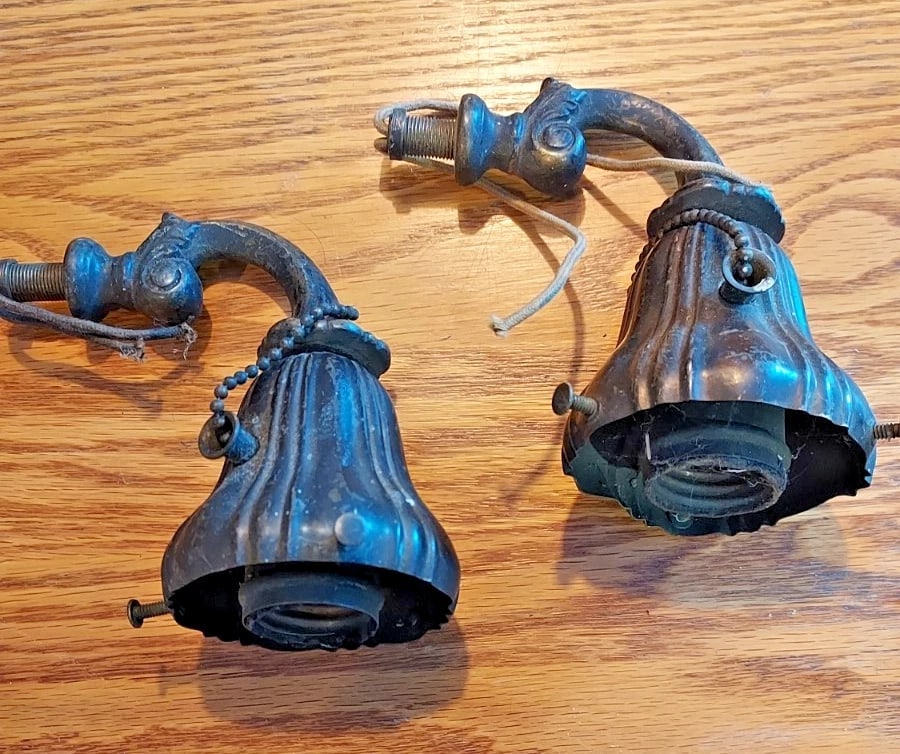 Sconce Lamp Part Awesome Patina Sockets 1920: Great looking piece in excellent condition. Part of a larger piece, Chains pull smoothly. Measure 4 x 4" . Shipping costs include insurance. Shipping:Domestic: Flat-rate of $20.00 to anywhere within