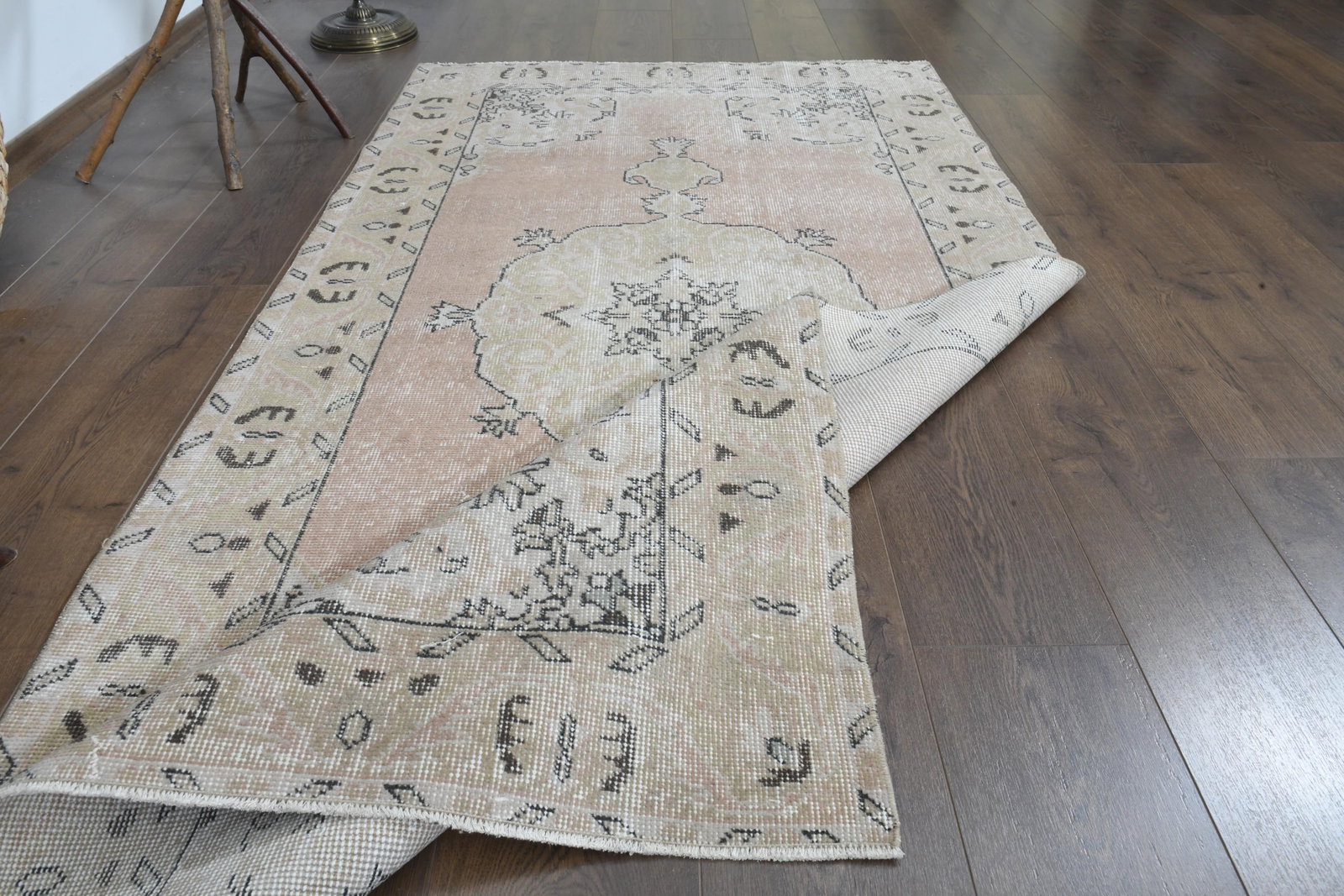 9'8x13'6 ft, UNIQUE MOTIFS RUG: Title: 9'8x13'6 ft, UNIQUE MOTIFS RUG Description: This Turkish one-of-a-kind Anatolian Vintage Rug is hand-knotted and handwoven by the most skilled artisans who use pure wool, in muted, natural