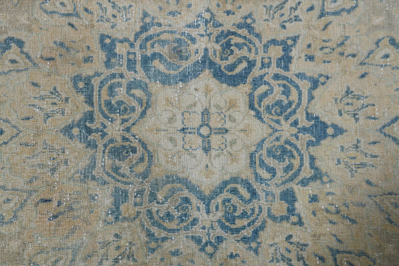 9.4x13.1 ft, NEUTRAL MINIMALIST RUG - 13