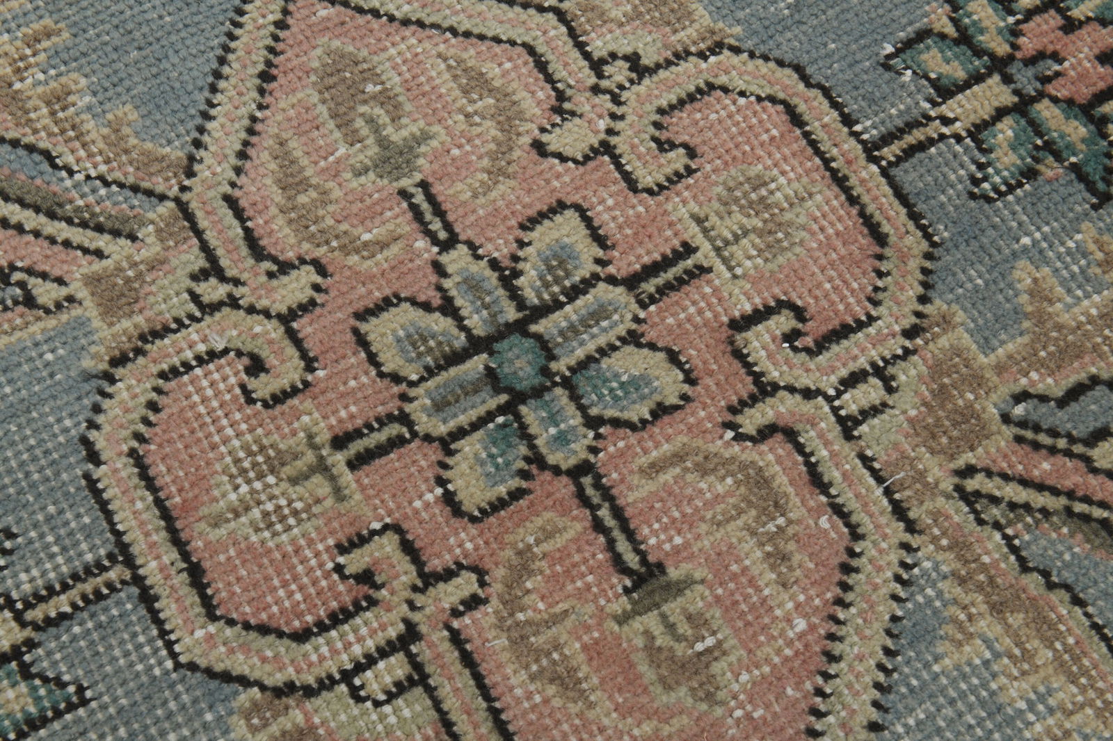 9.5x12.2 ft, PINK OVERSIZED RUG - 4