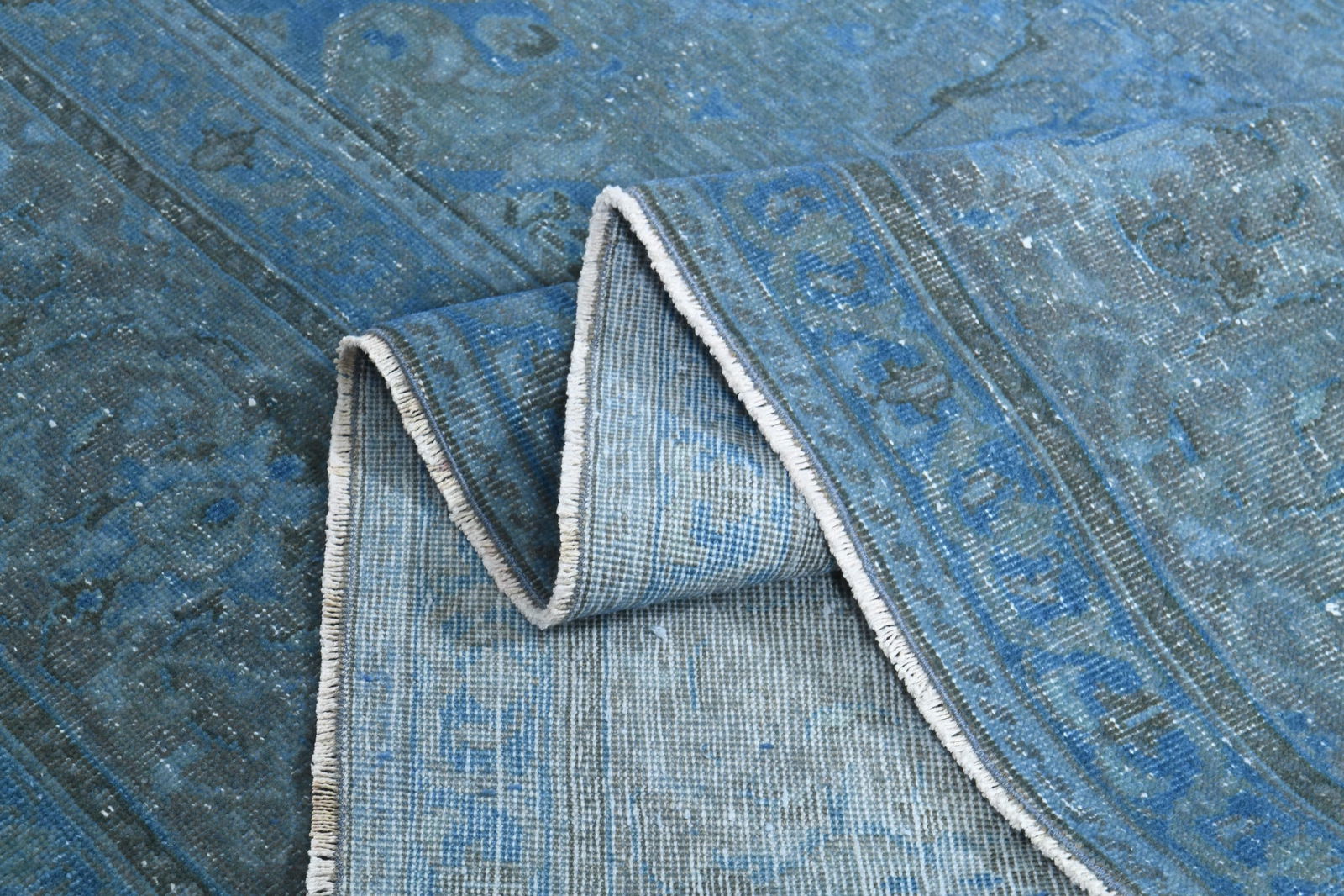 9.7x12.2 ft, OVERSIZED PERSIAN RUG: Title: 9.7x12.2 ft, OVERSIZED PERSIAN RUG Description: This Turkish one-of-a-kind Anatolian Vintage Rug is hand-knotted and handwoven by the most skilled artisans who use pure wool, in muted, natural