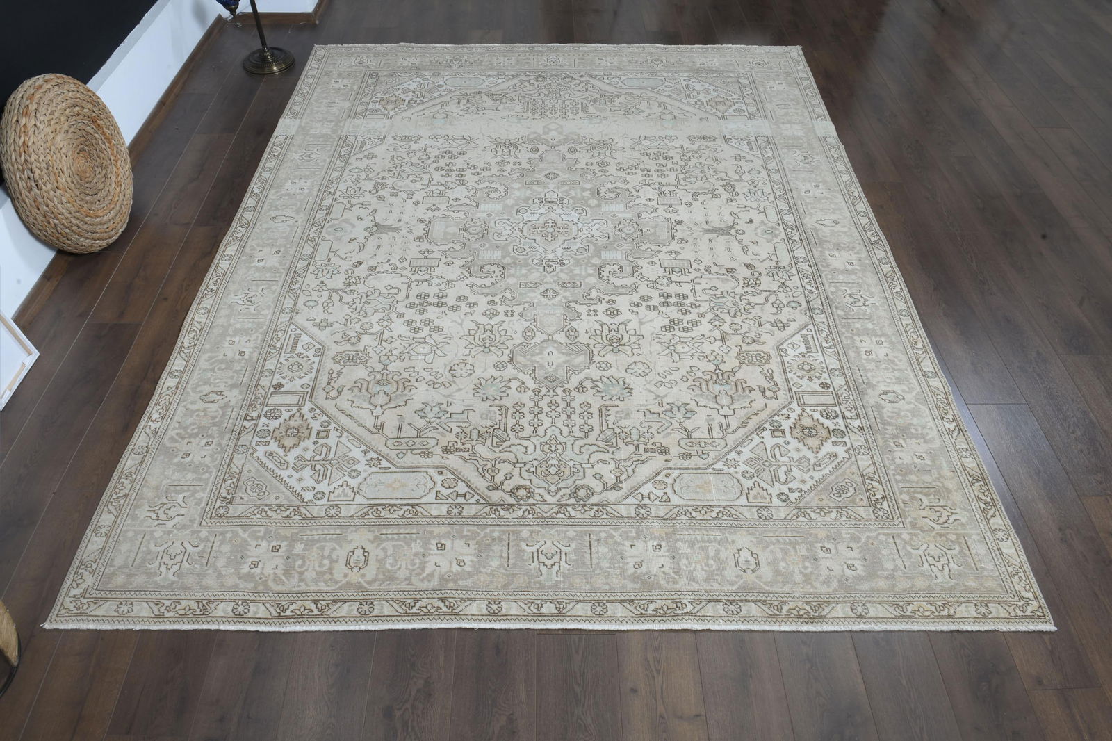 8'9x12'2 ft, VINTAGE PERSIAN RUG: Title: 8'9x12'2 ft, VINTAGE PERSIAN RUG Description: This Turkish one-of-a-kind Anatolian Vintage Rug is hand-knotted and handwoven by the most skilled artisans who use pure wool, in muted, natural to