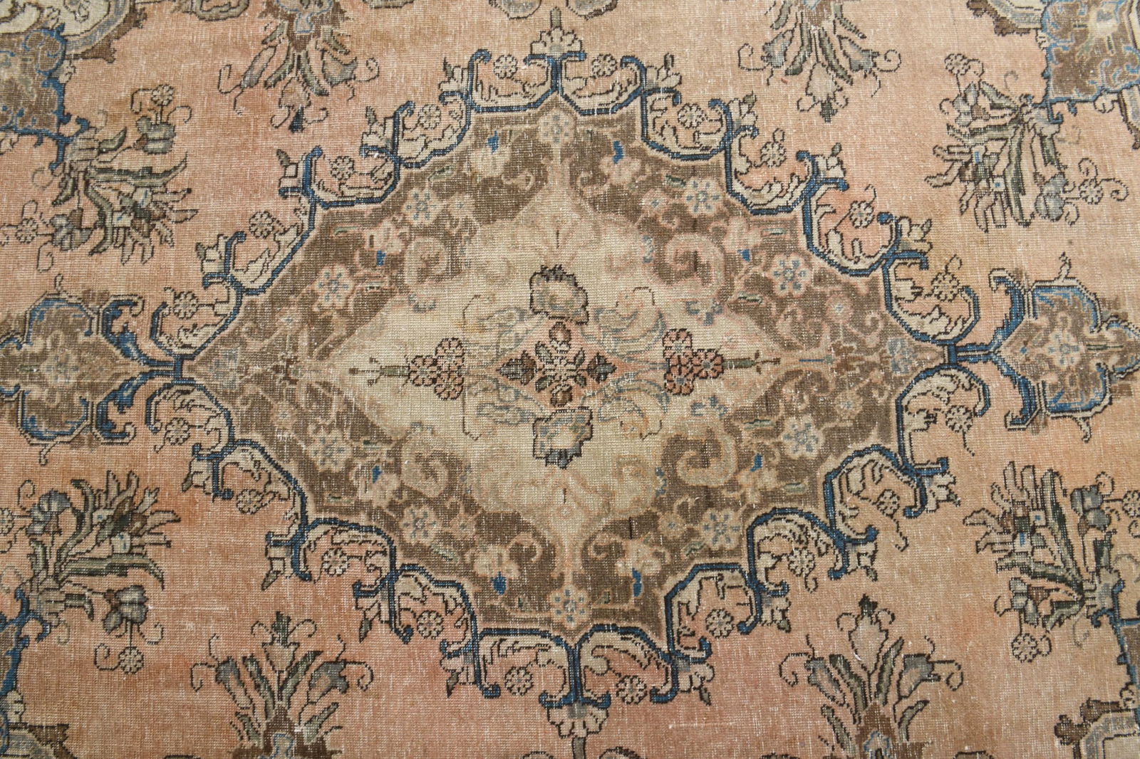 8'2x10'5 ft, PERSIAN DECOR RUG - 13