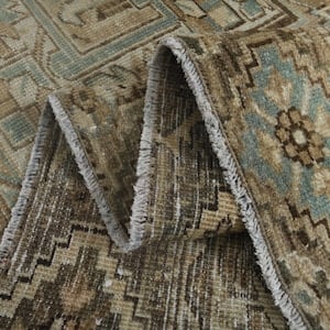 8.3x10.2 ft, HERIZ PERSIAN RUG, Minimalist: Title: 8.3x10.2 ft, HERIZ PERSIAN RUG, Minimalist Description: This Turkish one-of-a-kind Anatolian Vintage Rug is hand-knotted and handwoven by the most skilled artisans who use pure wool, in muted,