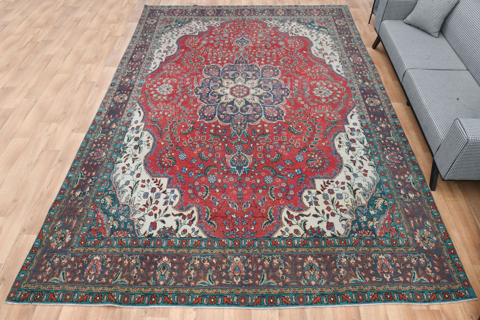 9.6x12.9 ft, COLORFUL AREA RUG: Title: 9.6x12.9 ft, COLORFUL AREA RUG Description: This Turkish one-of-a-kind Anatolian Vintage Rug is hand-knotted and handwoven by the most skilled artisans who use pure wool, in muted, natural tone