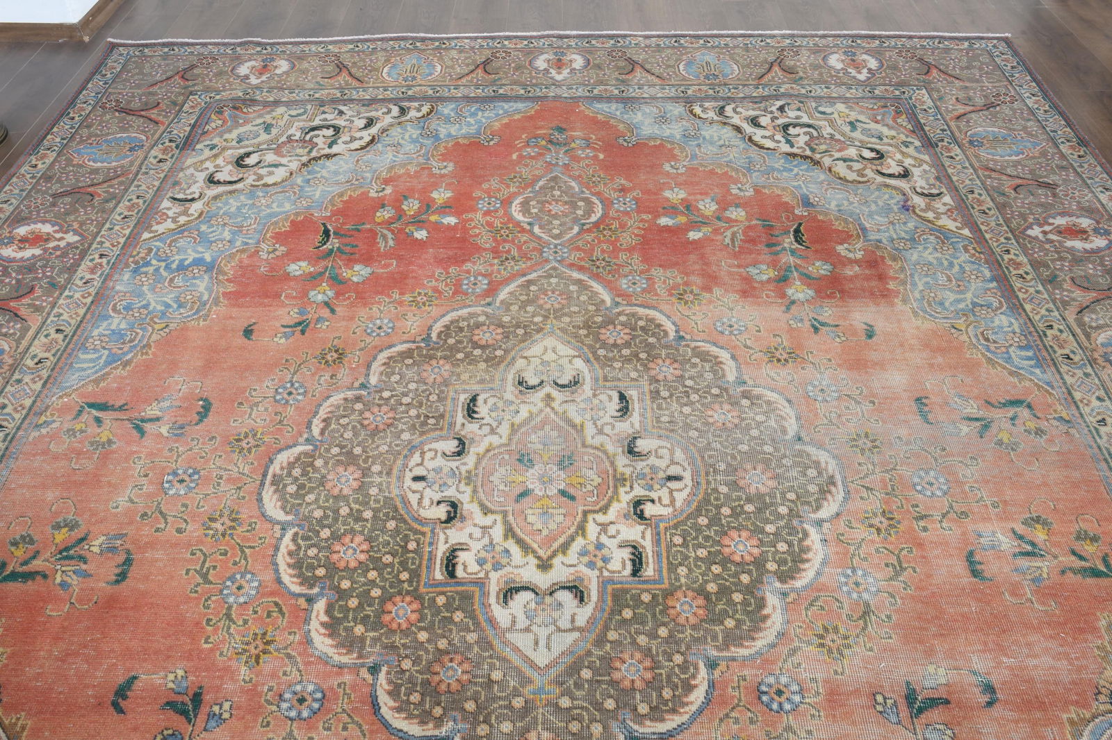 9'6x12'6 ft, ORANGE MINIMALIST RUG - 4