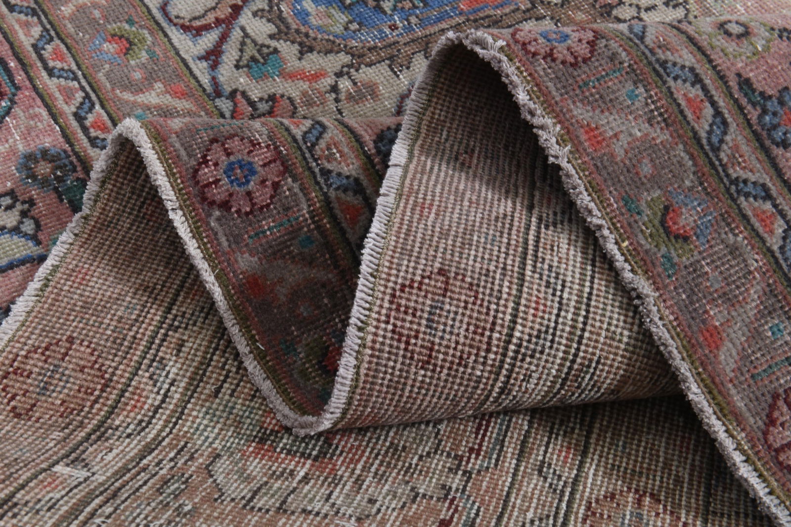 9'1x12'3 ft, OVERSIZED PERSIAN RUG, Living Room: Title: 9'1x12'3 ft, OVERSIZED PERSIAN RUG, Living Room Description: This Turkish one-of-a-kind Anatolian Vintage Rug is hand-knotted and handwoven by the most skilled artisans who use pure wool, in mu