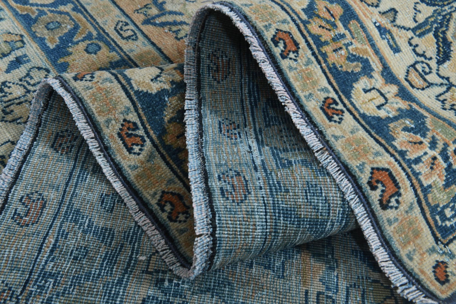 8'7x12'2 ft, ORANGE MINIMALIST RUG: Title: 8'7x12'2 ft, ORANGE MINIMALIST RUG Description: This Turkish one-of-a-kind Anatolian Vintage Rug is hand-knotted and handwoven by the most skilled artisans who use pure wool, in muted, natural