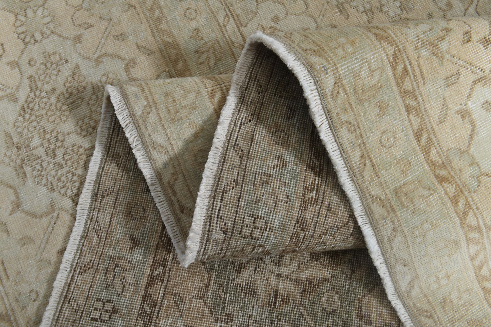 9'6x13'3 ft, NEUTRAL PERSIAN RUG, Pastel Color: Title: 9'6x13'3 ft, NEUTRAL PERSIAN RUG, Pastel Color Description: This Turkish one-of-a-kind Anatolian Vintage Rug is hand-knotted and handwoven by the most skilled artisans who use pure wool, in mut