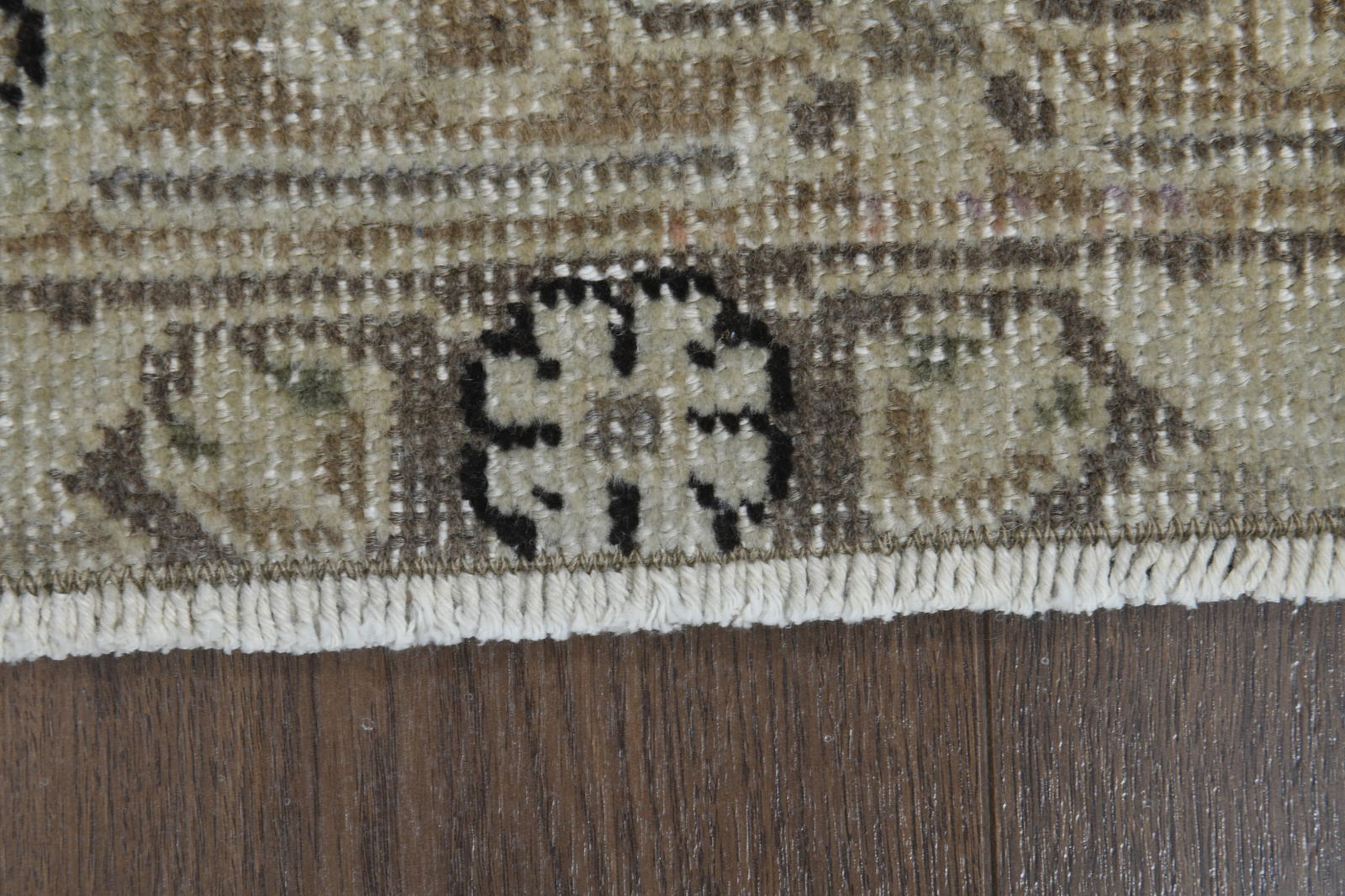 9'5x12'3 ft, ORANGE OVERSIZED RUG - 3