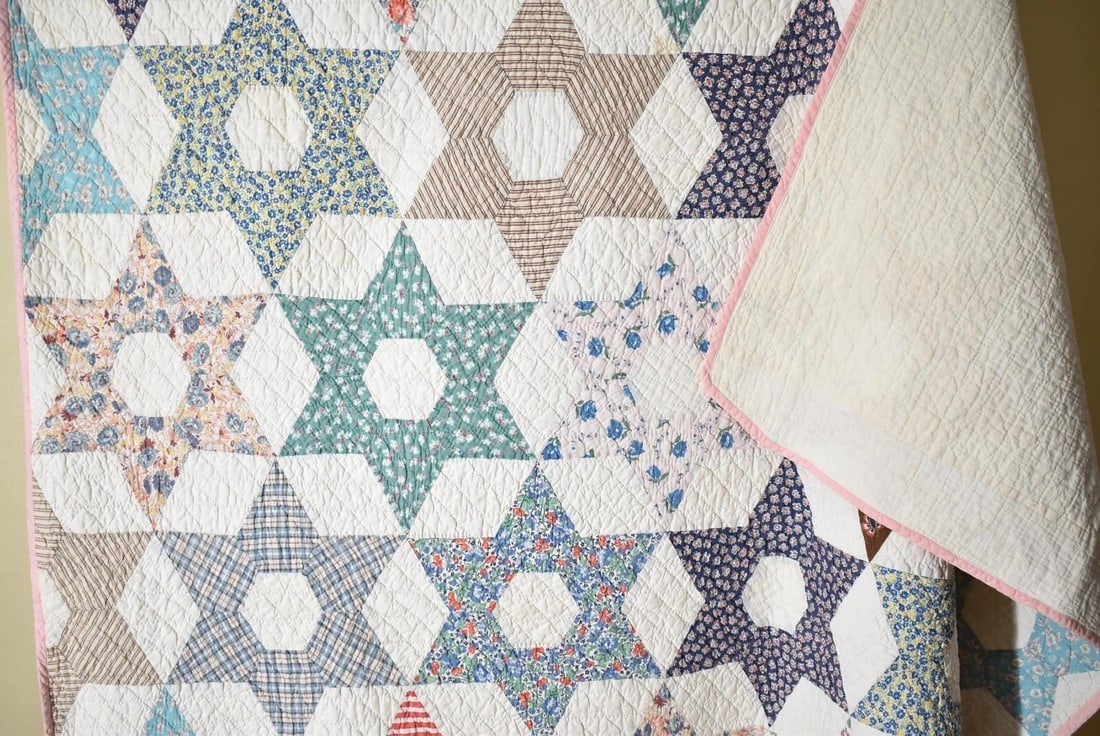 30's Touching Stars Quilt - 9