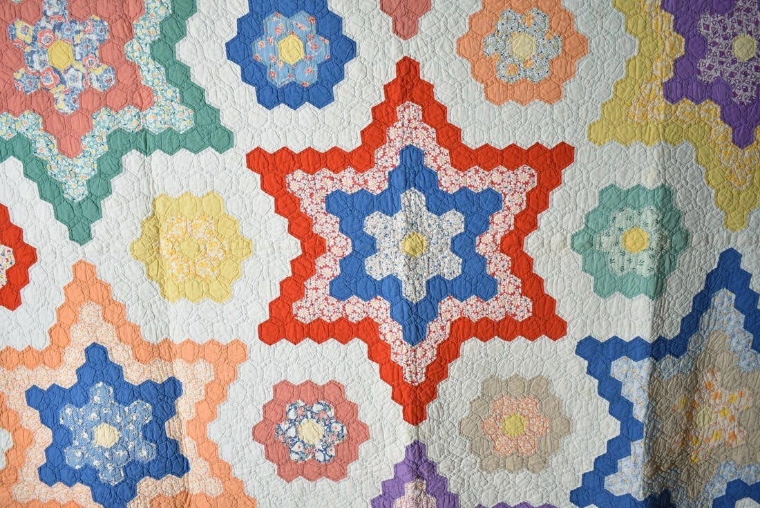 30's Flower Garden Stars Mosaic Quilt - 2