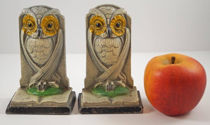Owl on Book Cast Iron Bookends - 2