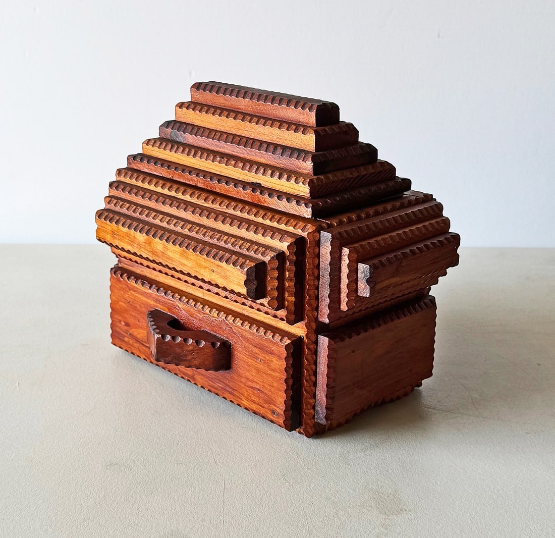 Historically Important Tramp Art Box by Gus Wynn - 3