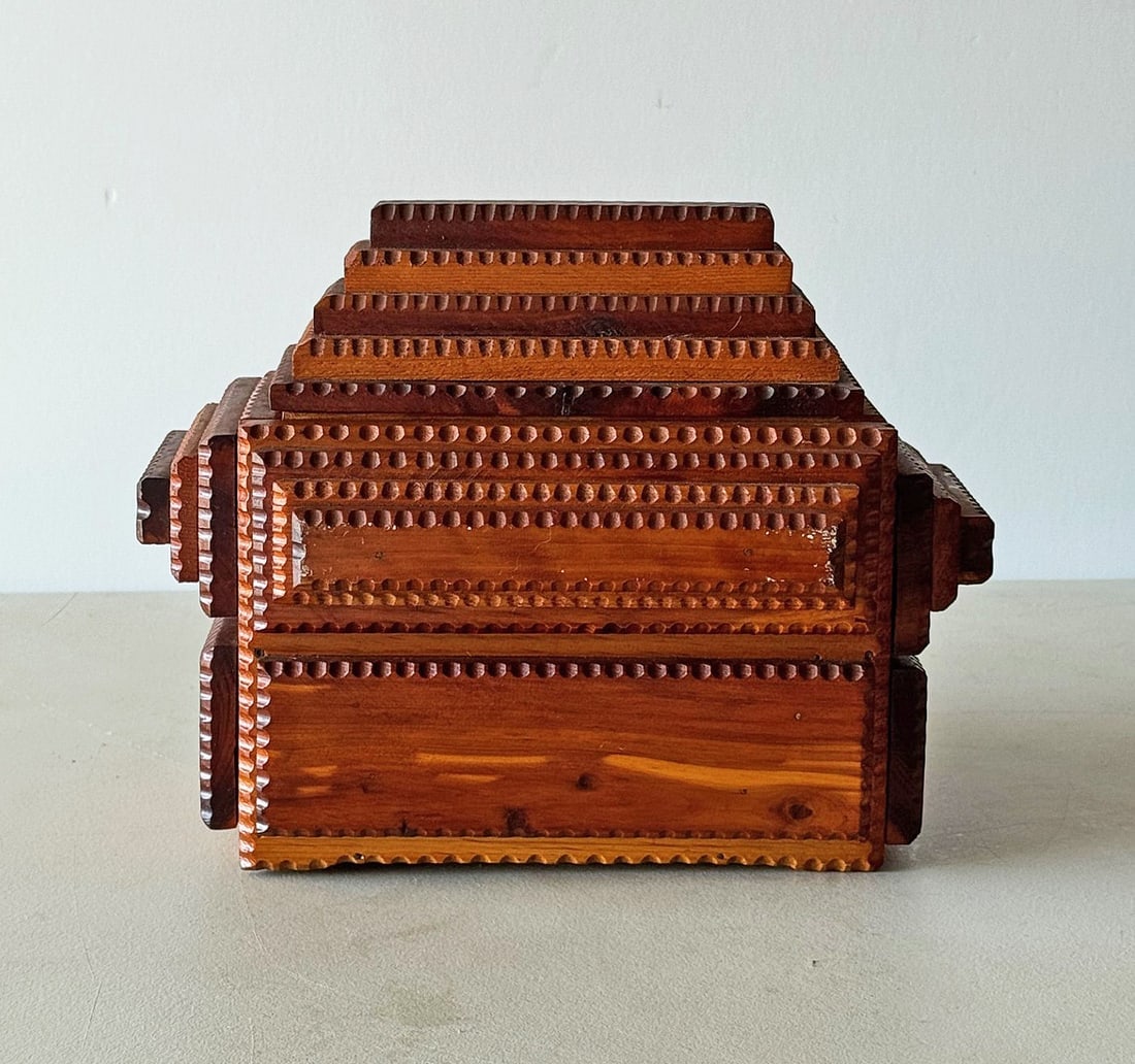 Historically Important Tramp Art Box by Gus Wynn - 4