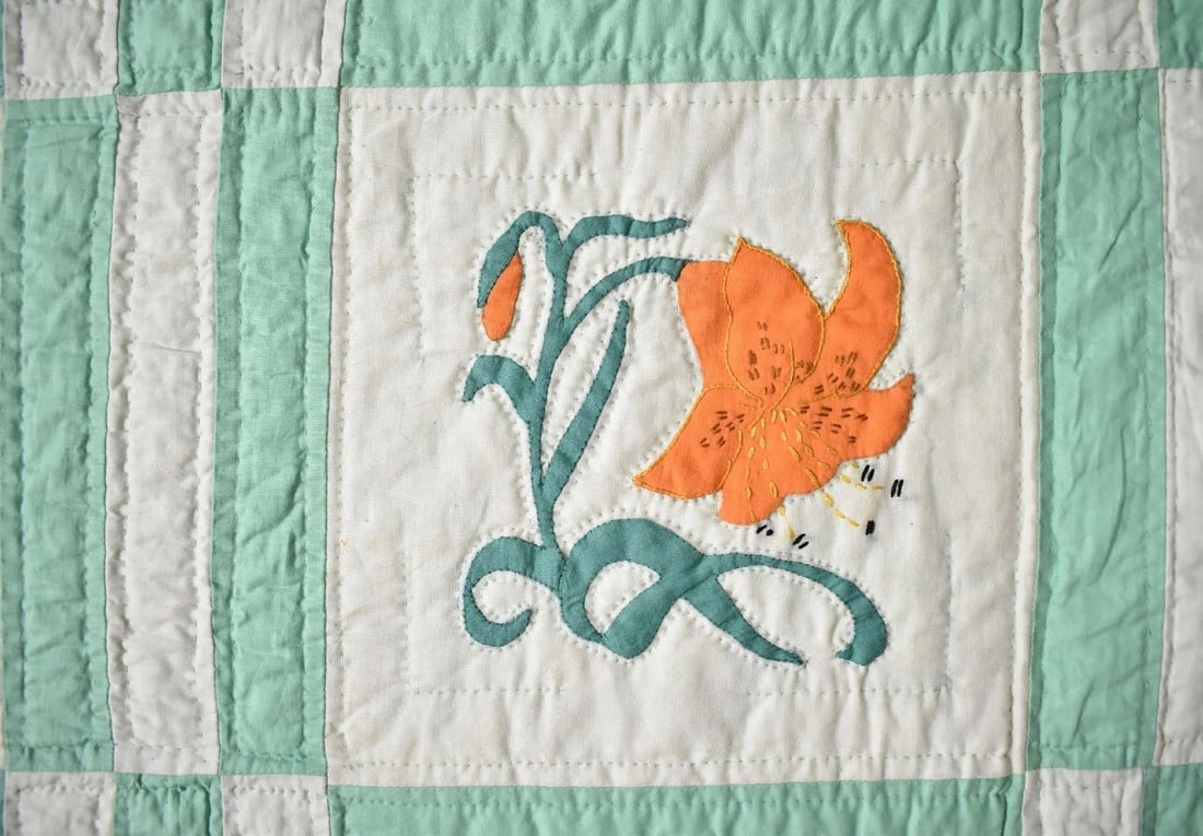 30's "Garden of Flowers" Applique Quilt - 3