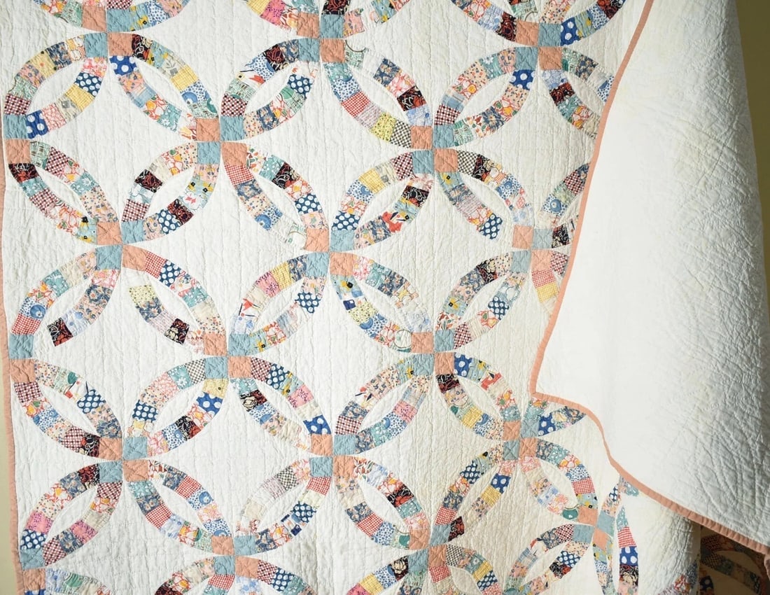 30's Double Wedding Ring Quilt, Small Pieces - 11