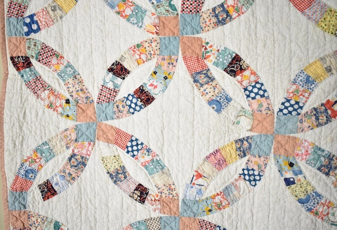 30's Double Wedding Ring Quilt, Small Pieces - 4