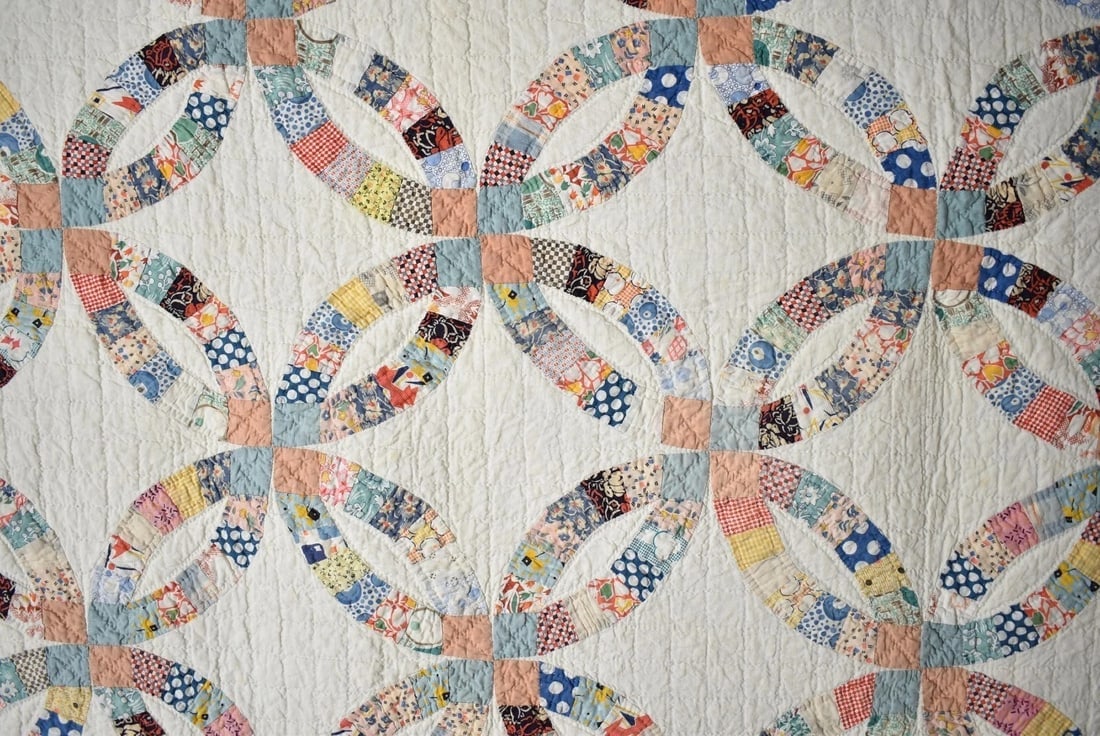 30's Double Wedding Ring Quilt, Small Pieces - 9