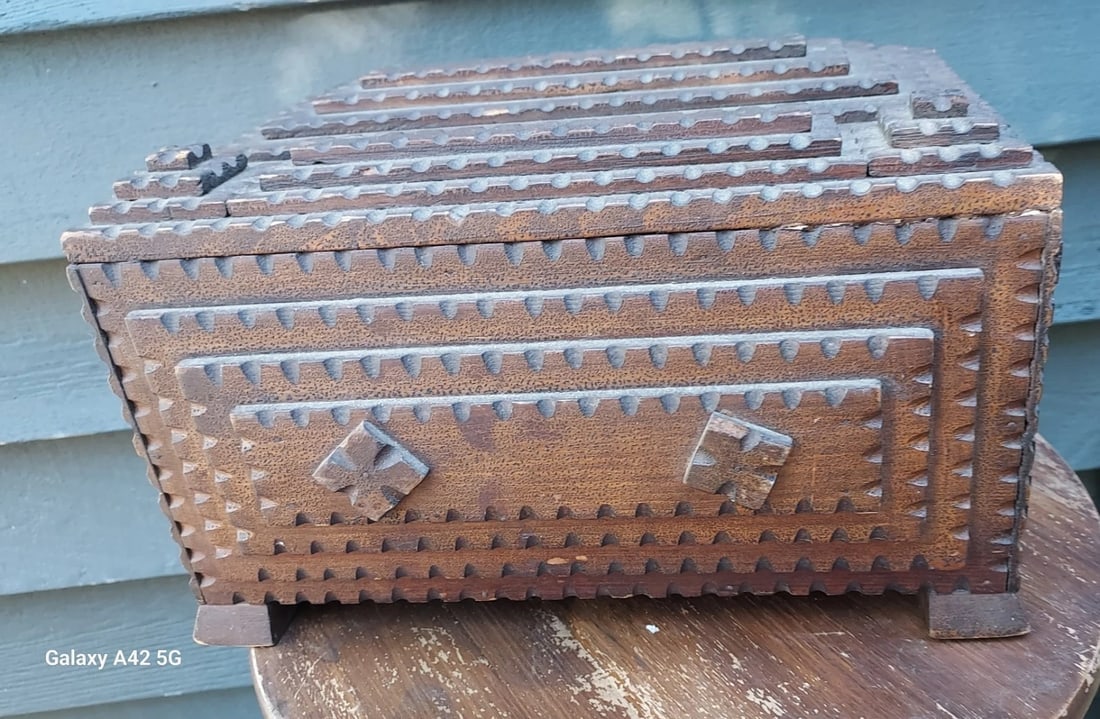 Folk Art Tramp Art Box Huge - 7