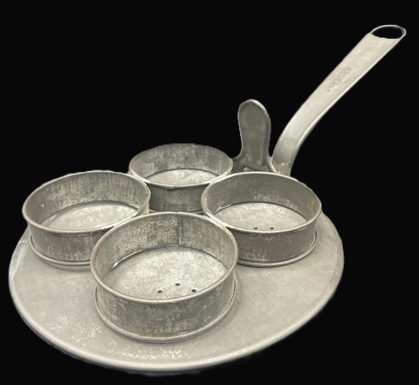 Vintage Kreamer 4 Egg Spring Action Poacher Primitive Kitchen Ware Circa 1890's: Date/Period: approx late 1800's-early 1900'sDimension: Approx. 7 x 13 x 4Material: metalAdditional Information: Vintage Kreamer 4 Egg Spring Action Poacher Primitive Kitchen Ware Circa 1890's 