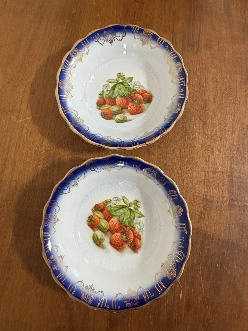 6 Pc Flow Blue Strawberry Set - 6