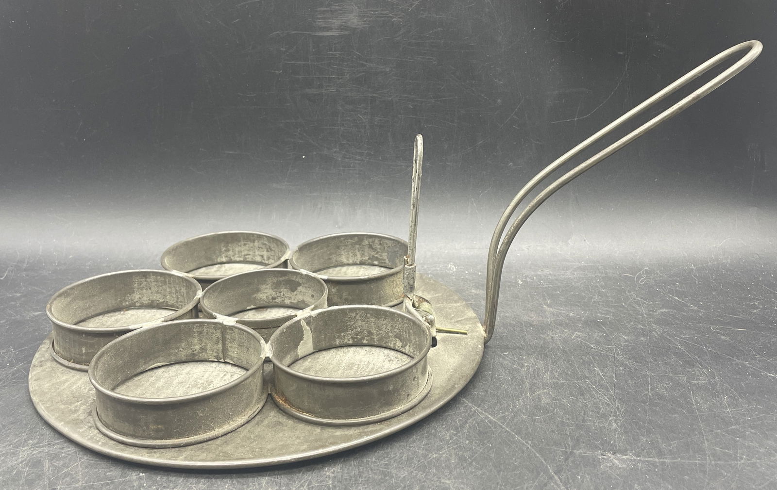 Primitive Tin Antique Poached Egg Maker, Spring Loaded Handle, 6 Rings - 4