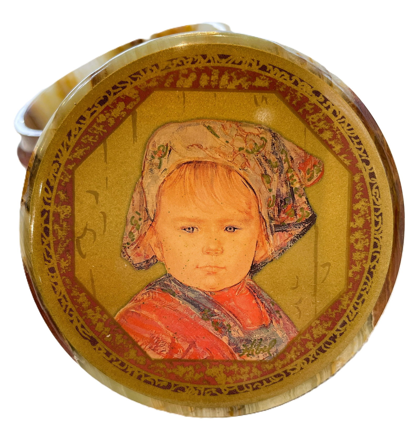 Edna Hibel Marble Trinket Box: Date/Period: unknownDimension: Approx 3 x 2.5Material: marbleAdditional Information: Edna Hibel Marble Trinket Box Shipping:Domestic: Flat-rate of $7.00 to anywhere within the contiguous