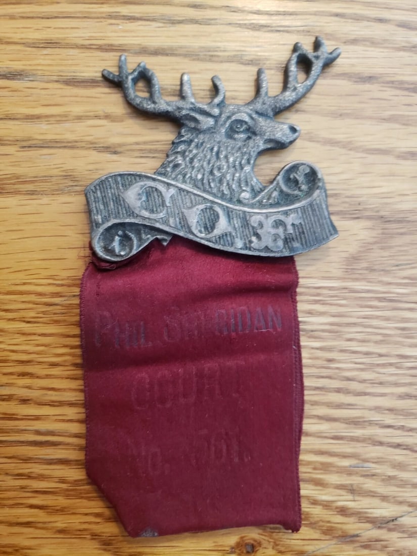 Catholic order of Forester badge figural elk Phil Sheridan court 561 post C.O.F.: Neat piece. Phil Sheridan post. Measures 4 1/2" tall . Shipping costs include insurance. Shipping:Domestic: Flat-rate of $15.00 to anywhere within the contiguous U.S.International: Foreign shipping