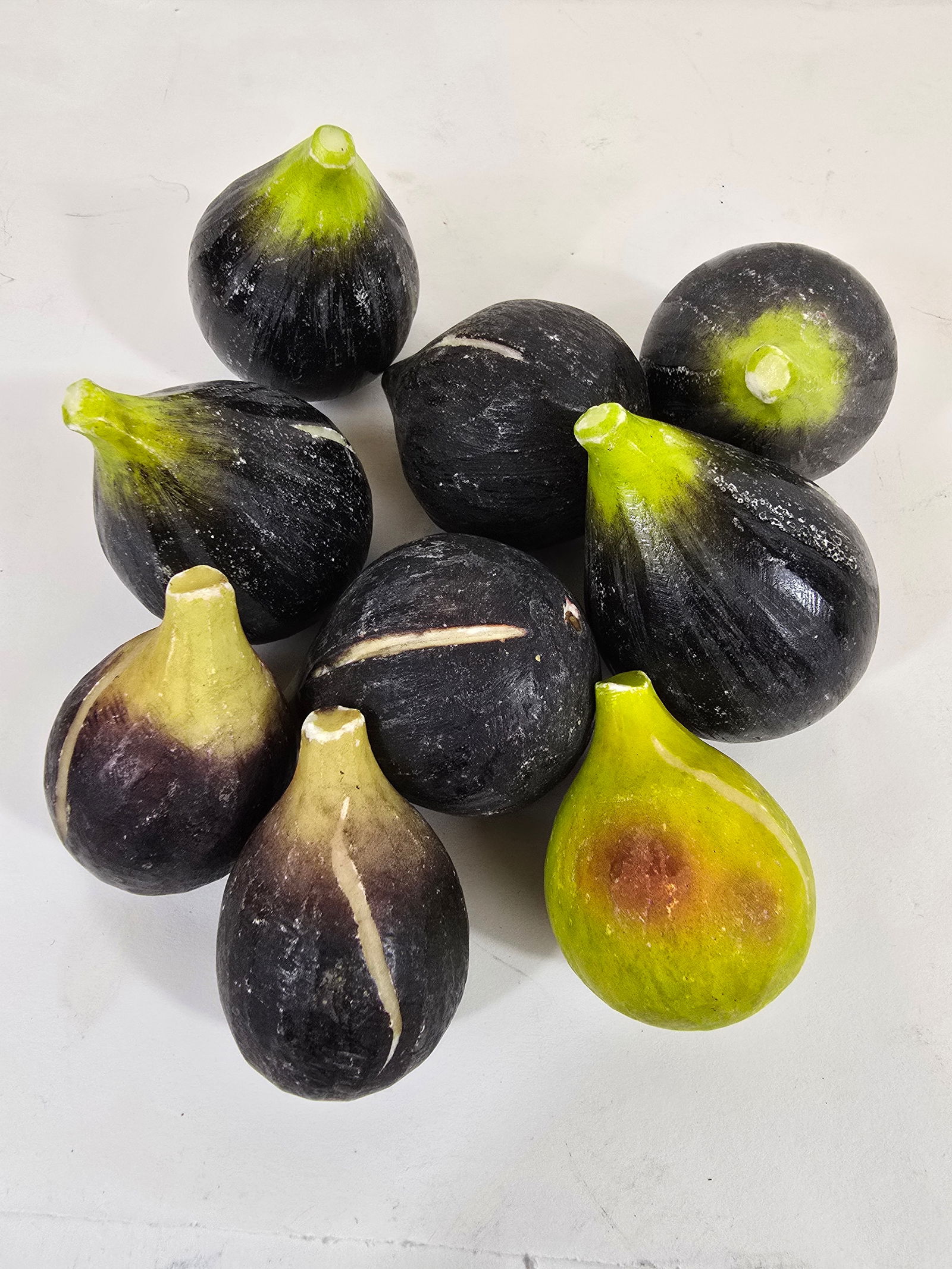 Lot of stone fruit - 4