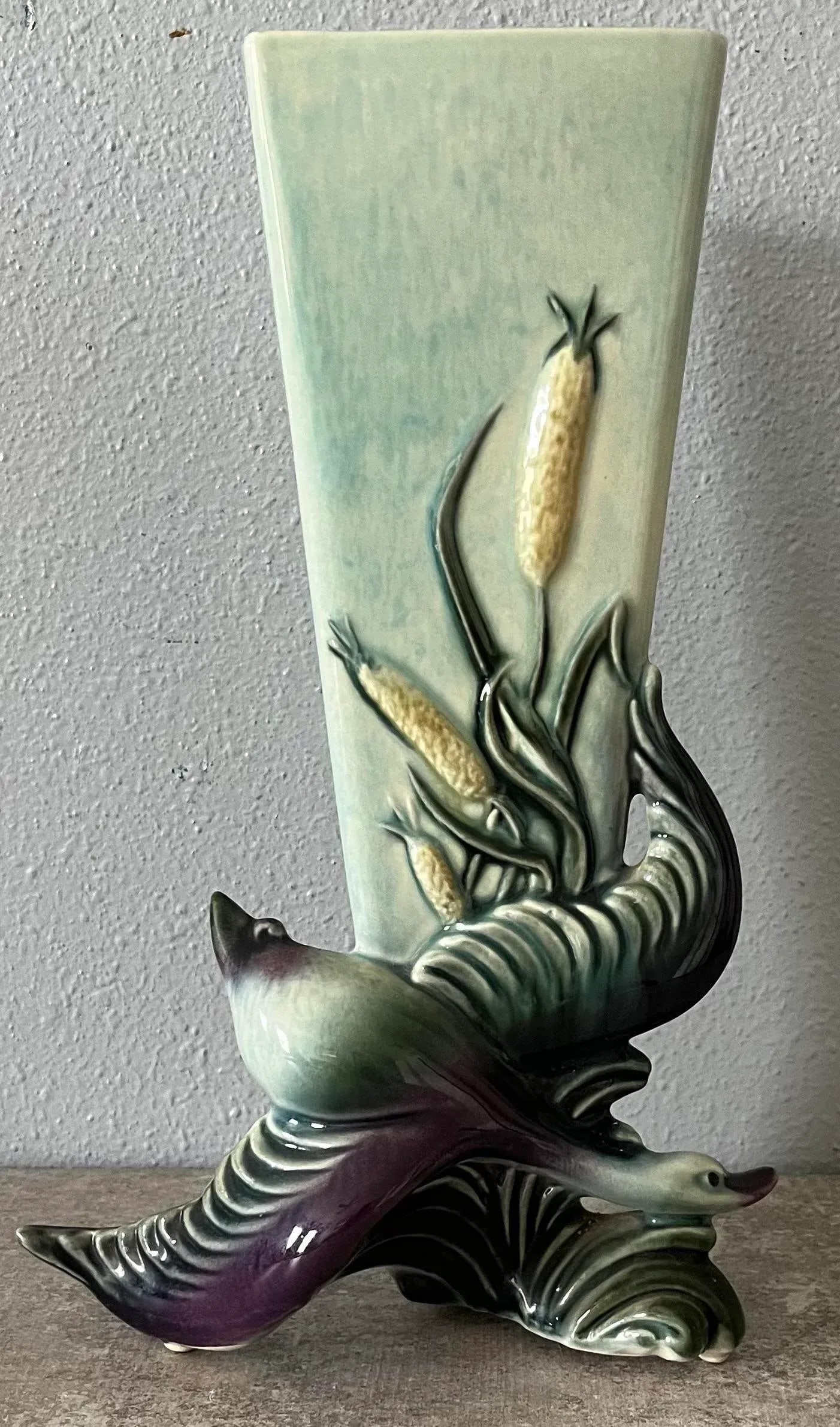 1990s Hull Pottery Swan Vase - 6