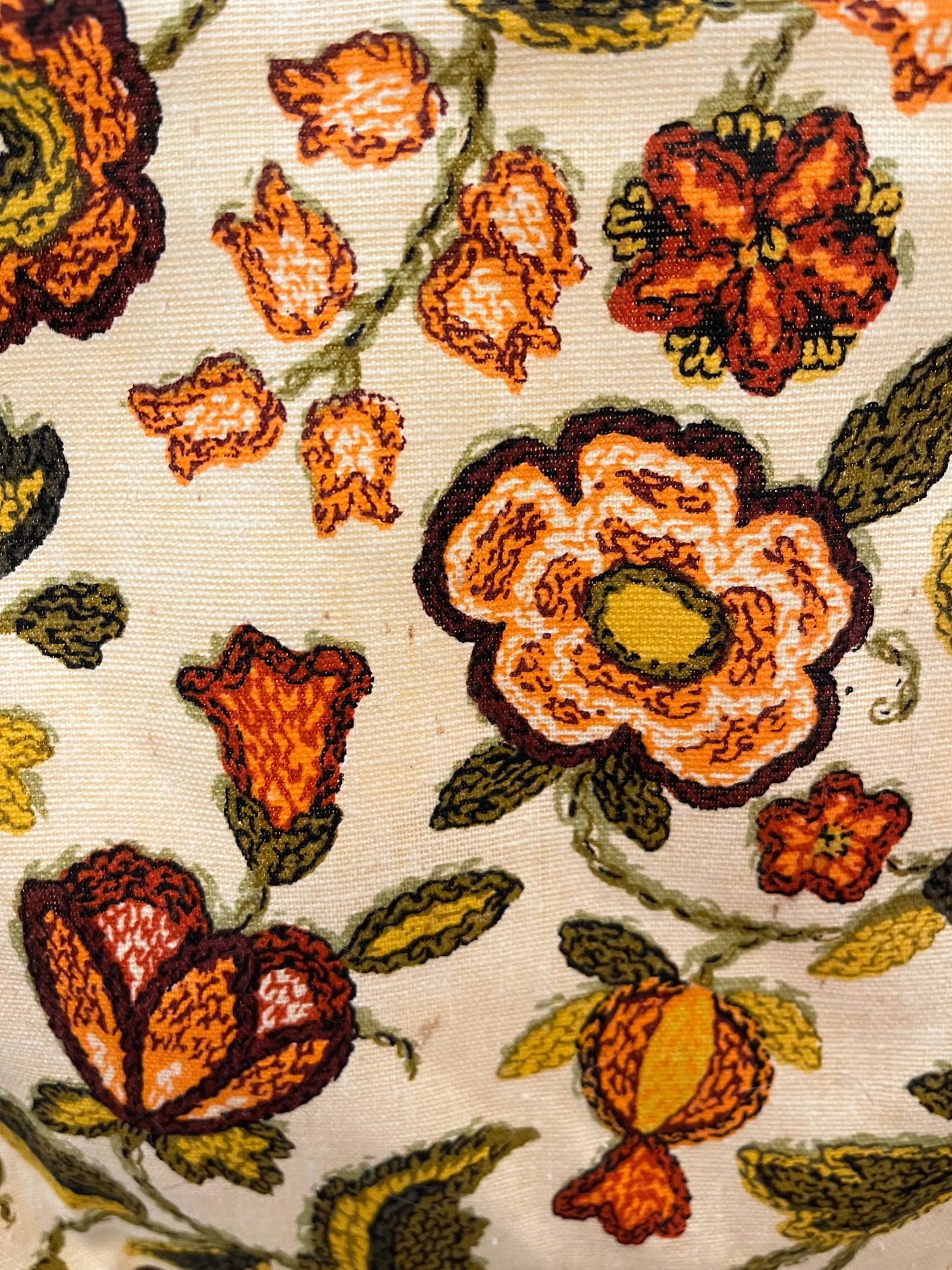 1960s Folk Art Sewing Caddy Basket With Wooden Folding Frame - 6