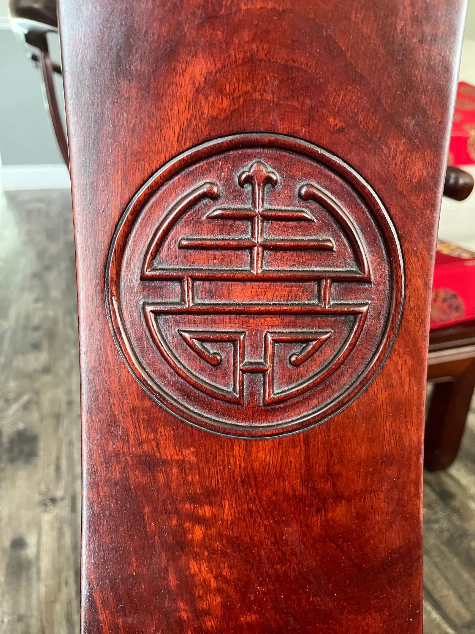 Late 19th Century Ming Style Horseshoe Settee and Chairs in Rosewood- 3 Pieces - 10
