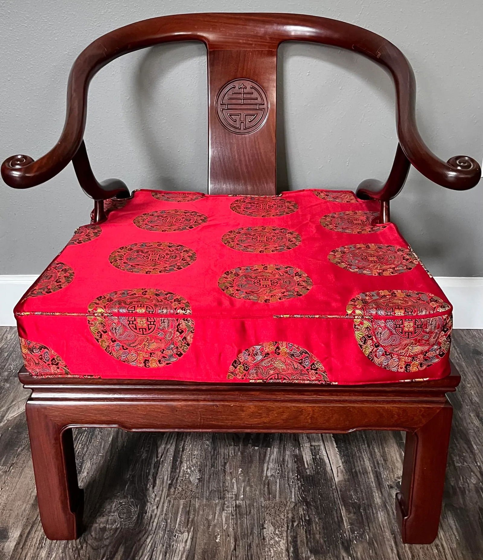Late 19th Century Ming Style Horseshoe Settee and Chairs in Rosewood- 3 Pieces - 5