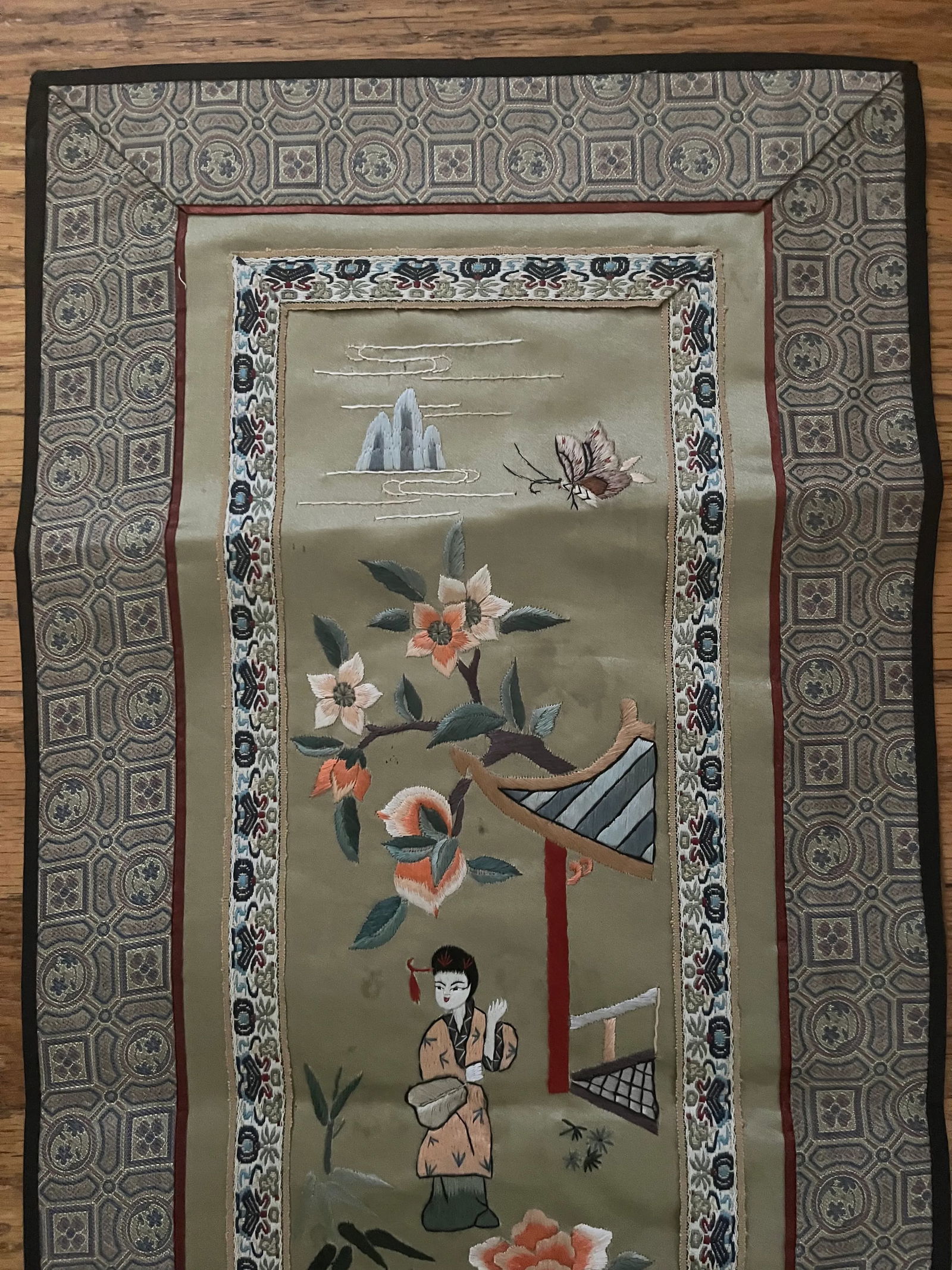 20th Century Chinese Embroidery Wall Hanging - 2