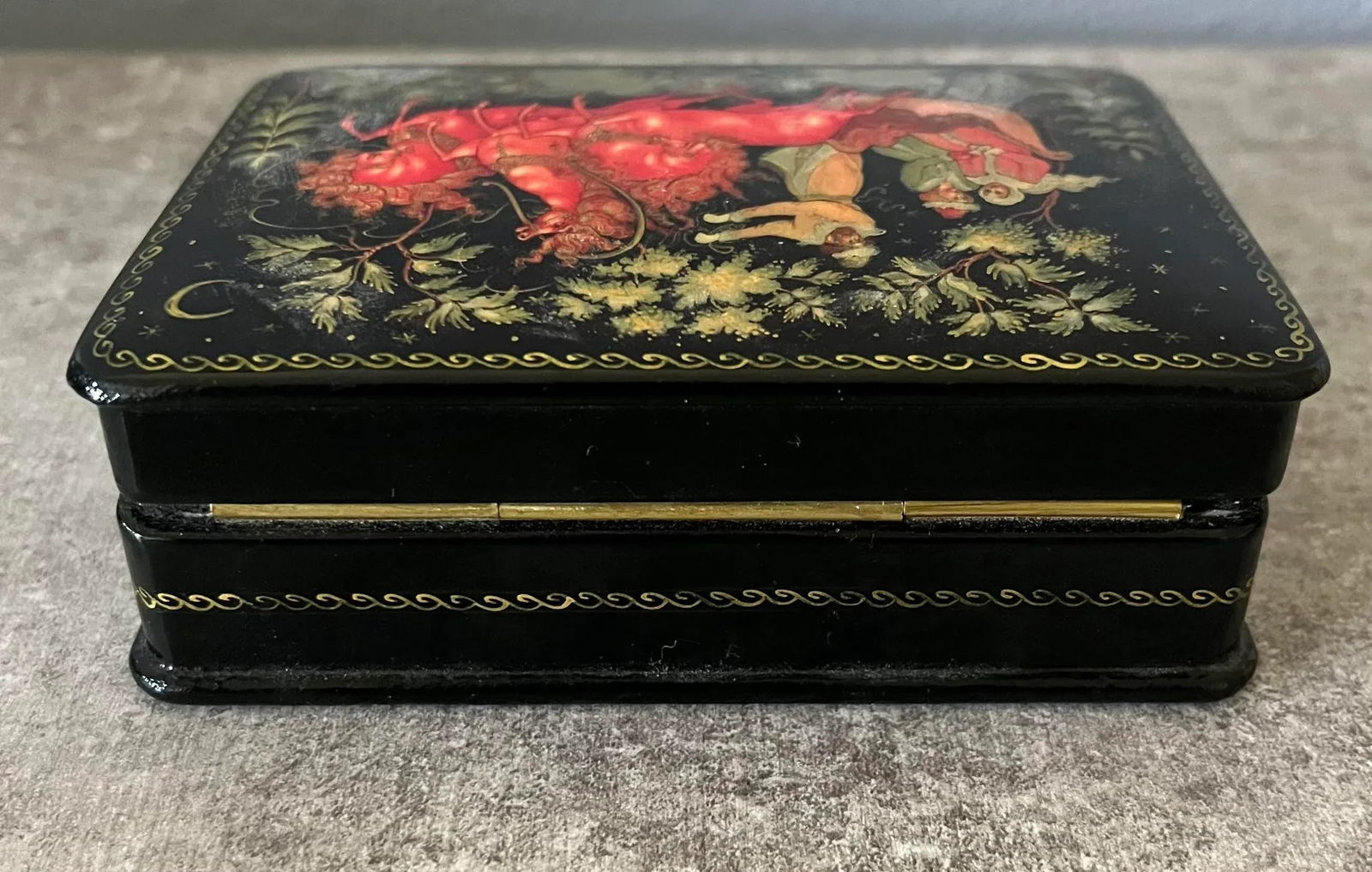 1970s Hand Painted Russian Trinket Box - 7