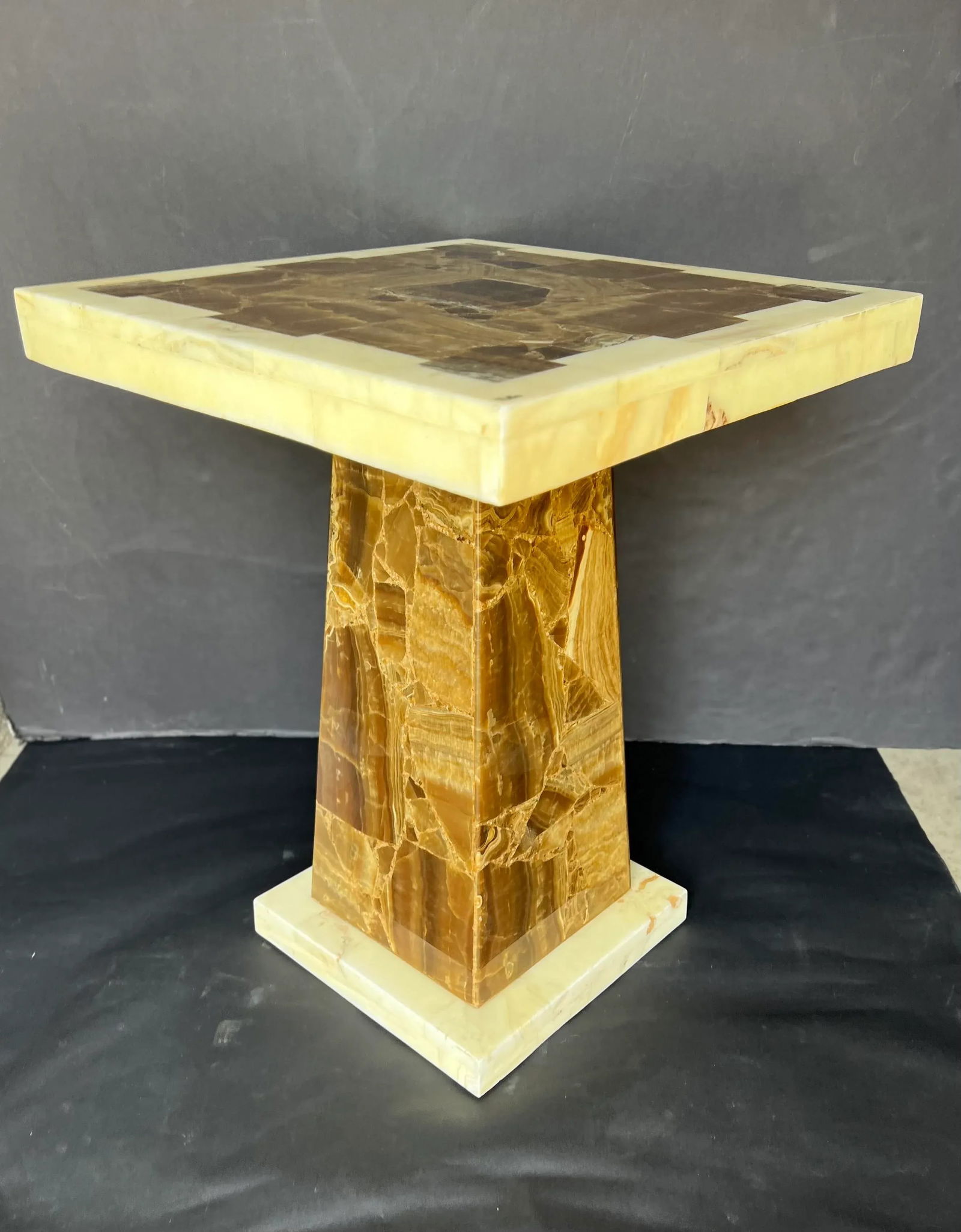 1960 Vintage Signed Muller of Mexico Onyx Pedestal/Side Table. - 6