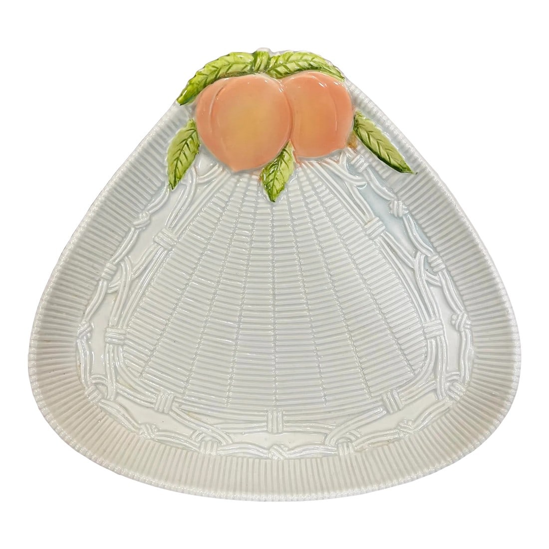 1960s Georges Briard Peach Small Serving Plate: Sweet little peach plate in the majolica style will bring a touch of brightness to your table! Georges Briard, famed American designer, always on the cutting edge. His work is primarily from the