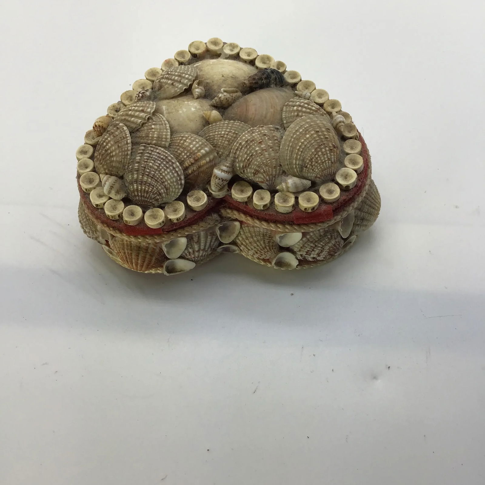 Shell Jewelry Box Vintage Heart Seashell Encrusted Jewelry Trinket Box - 4
