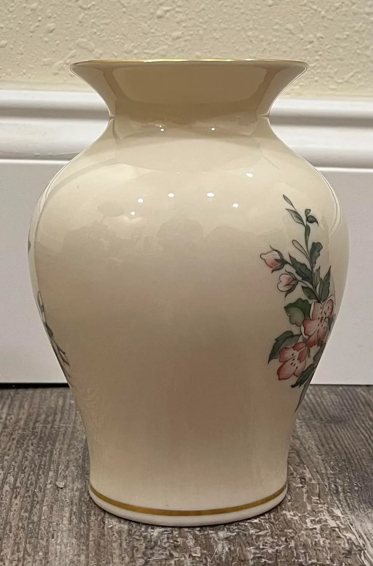 1980s Lenox Serenade Floral Vase - 4