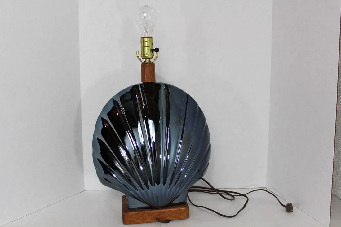 1950s Vintage Art Deco Style Large Metallic Blue Shell Table Lamp - 9