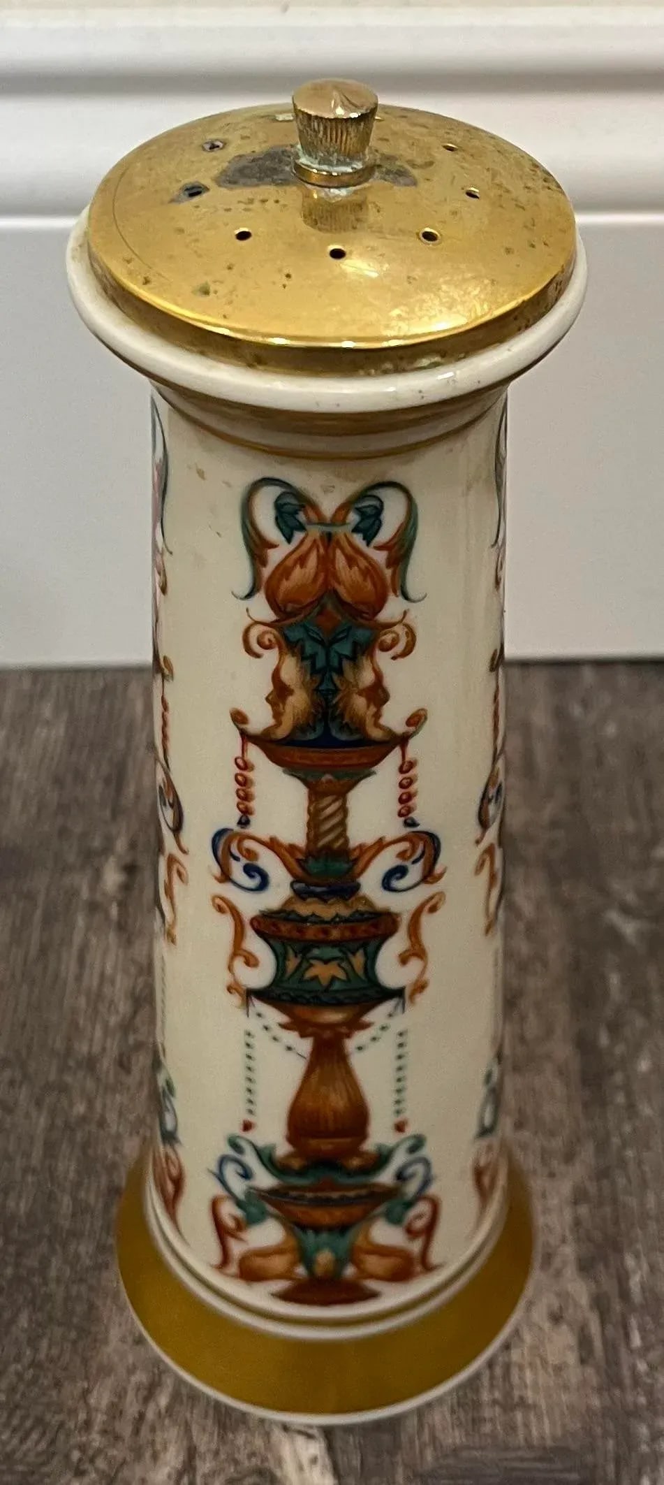1970s Lenox 24k Lido Pattern Salt and Pepper Mill- Set of 2 - 4