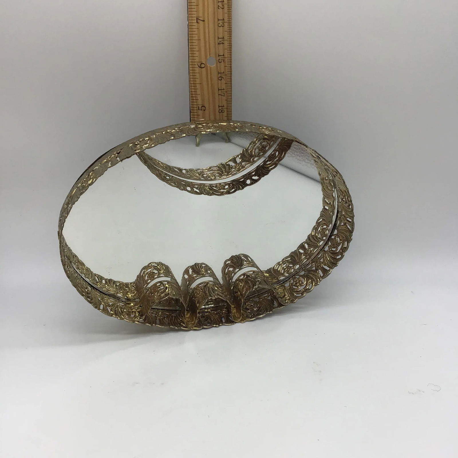 Hollywood Regency Vanity Set Vintage 1950s Ormolu Filigree Gold Gilt Vanity Set Perfume Bottles, Ova - 9