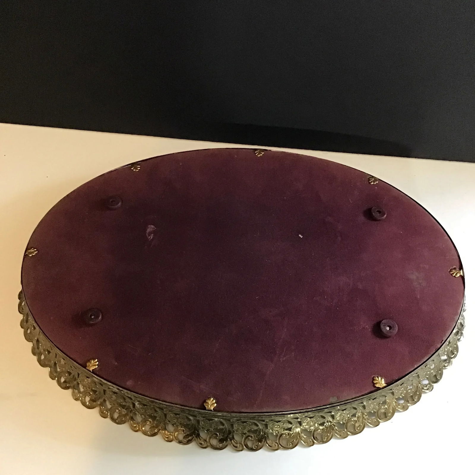 Hollywood Regency Vintage Mid-Century Modern Oval Gold Brass Filigree Ornate Vanity Tray With Mirror - 3