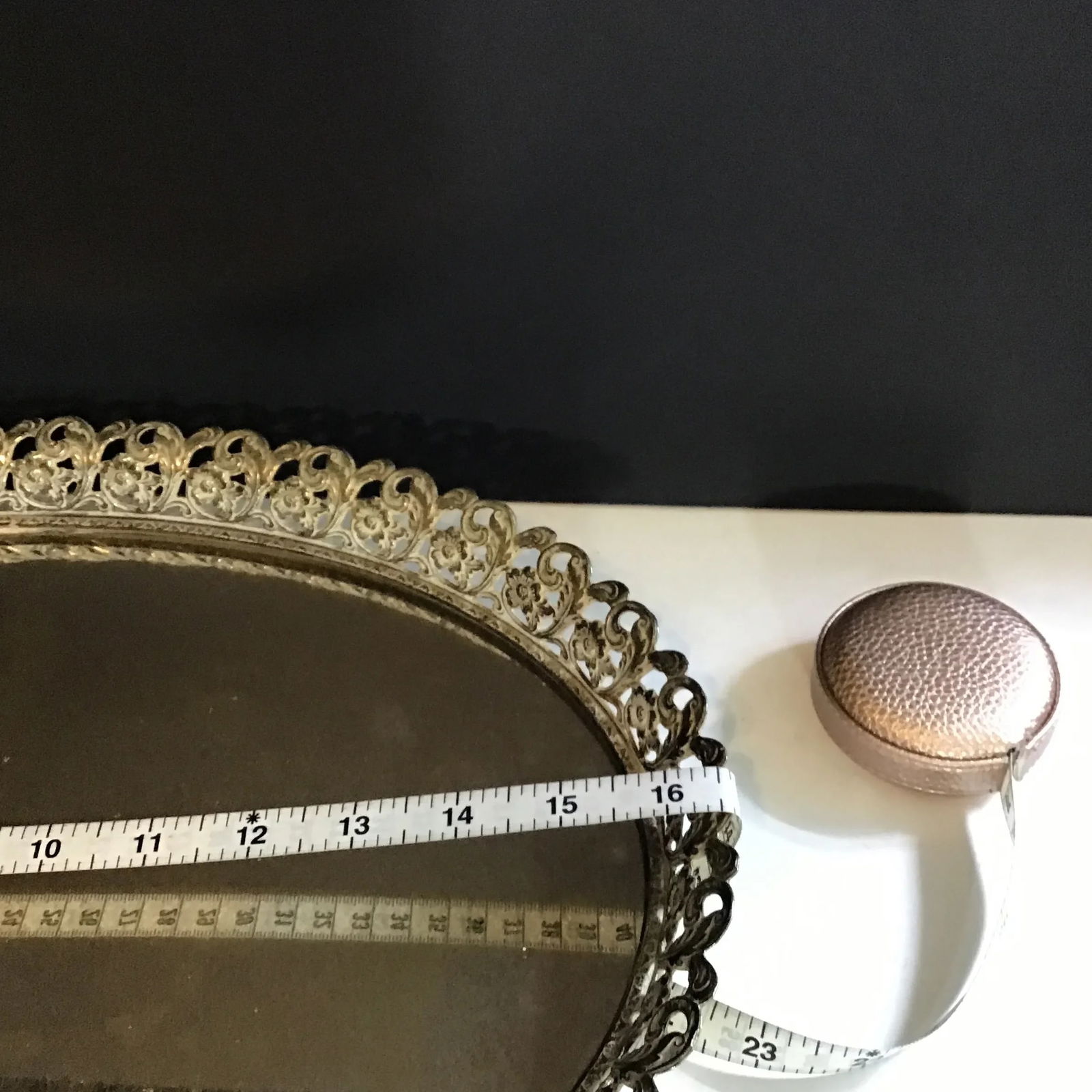 Hollywood Regency Vintage Mid-Century Modern Oval Gold Brass Filigree Ornate Vanity Tray With Mirror - 4